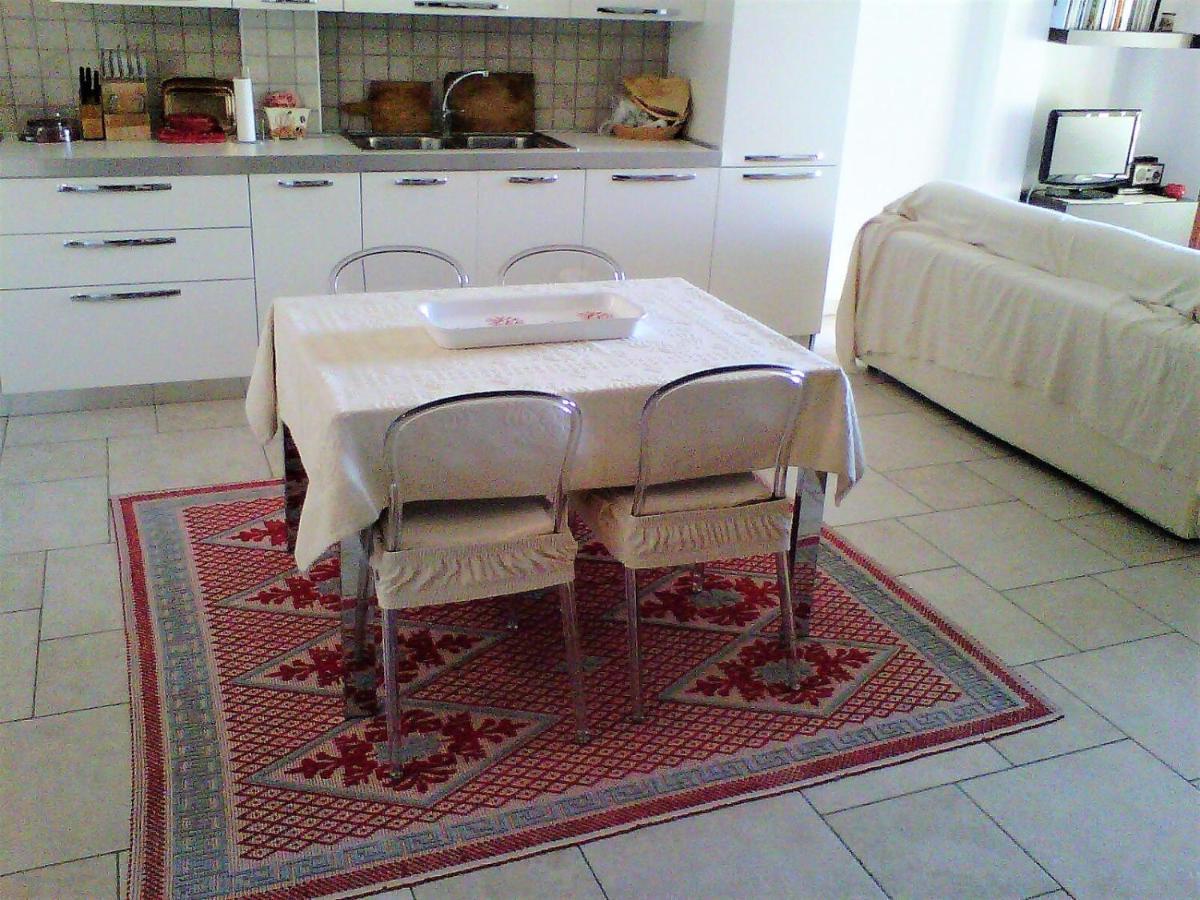 Appartamento Nel Cuore Di Villasimius 1 Piano Buitenkant foto