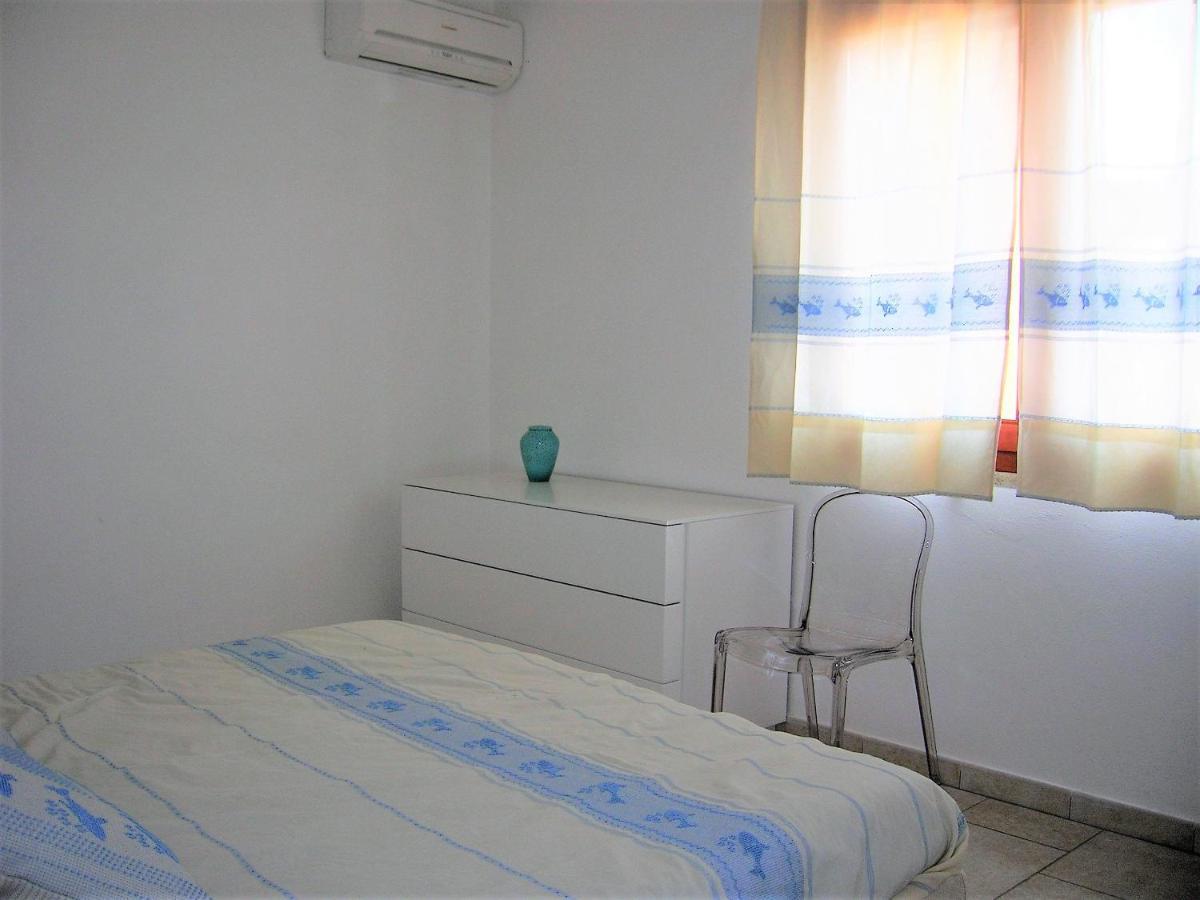 Appartamento Nel Cuore Di Villasimius 1 Piano Buitenkant foto